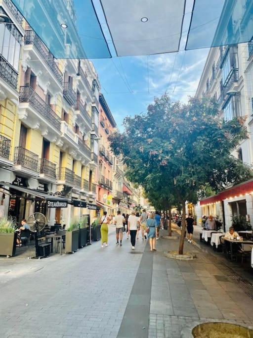 Punta Me Apartments In The Best Location Of Madrid Exterior photo